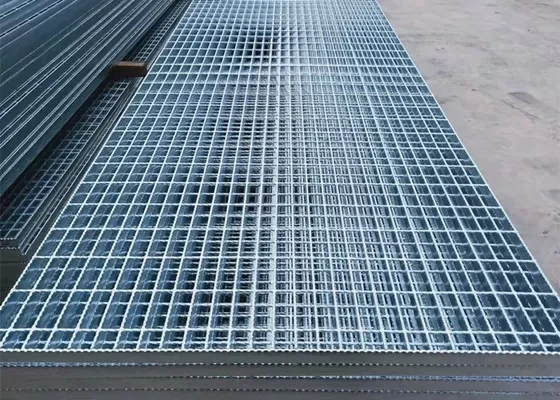 Rust-Proof Galvanized Steel Grating Platform Serrated Steel Grating factory Rust-Proof Galvanized Steel Grating Platform Serrated Steel Grating factory